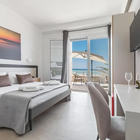 Nella 3* Torre Lapillo