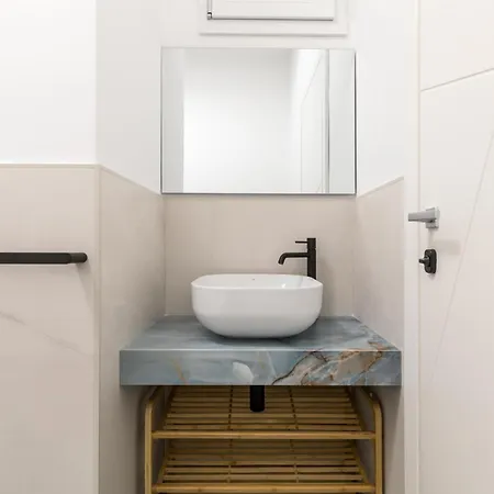 Nella Bed & Breakfast 3*