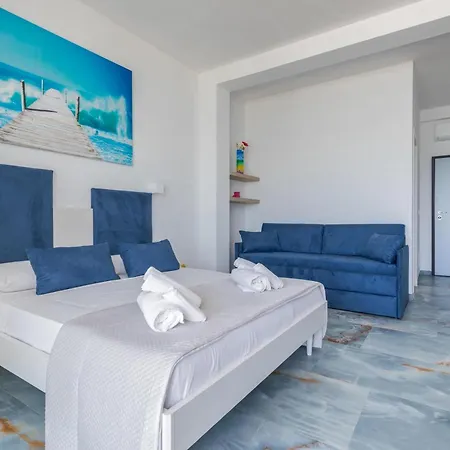 Nella Bed & Breakfast 3*