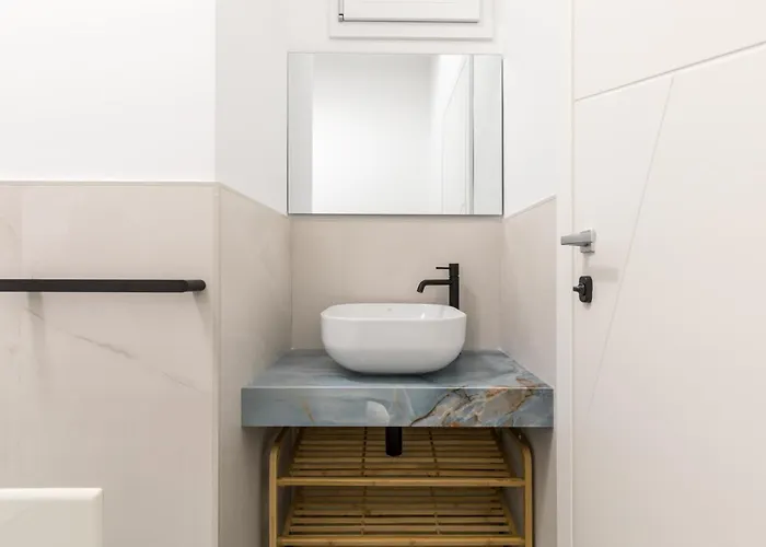 Nella Bed & Breakfast 3*