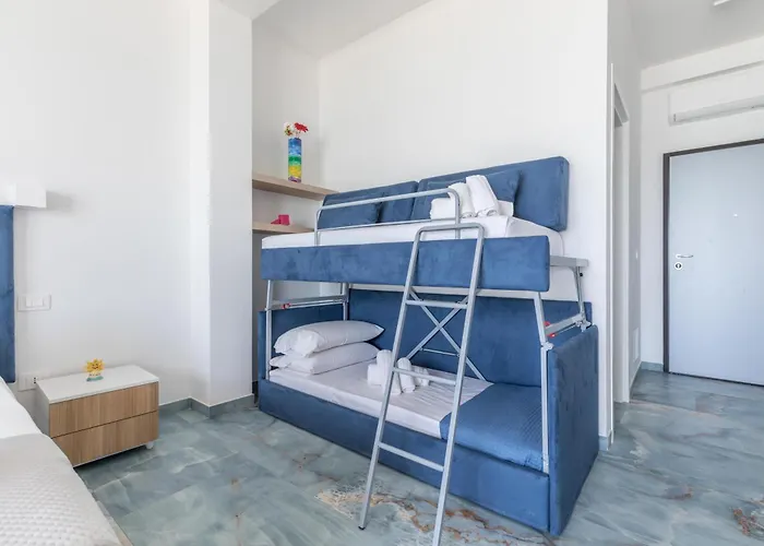 Nella 3* Torre Lapillo